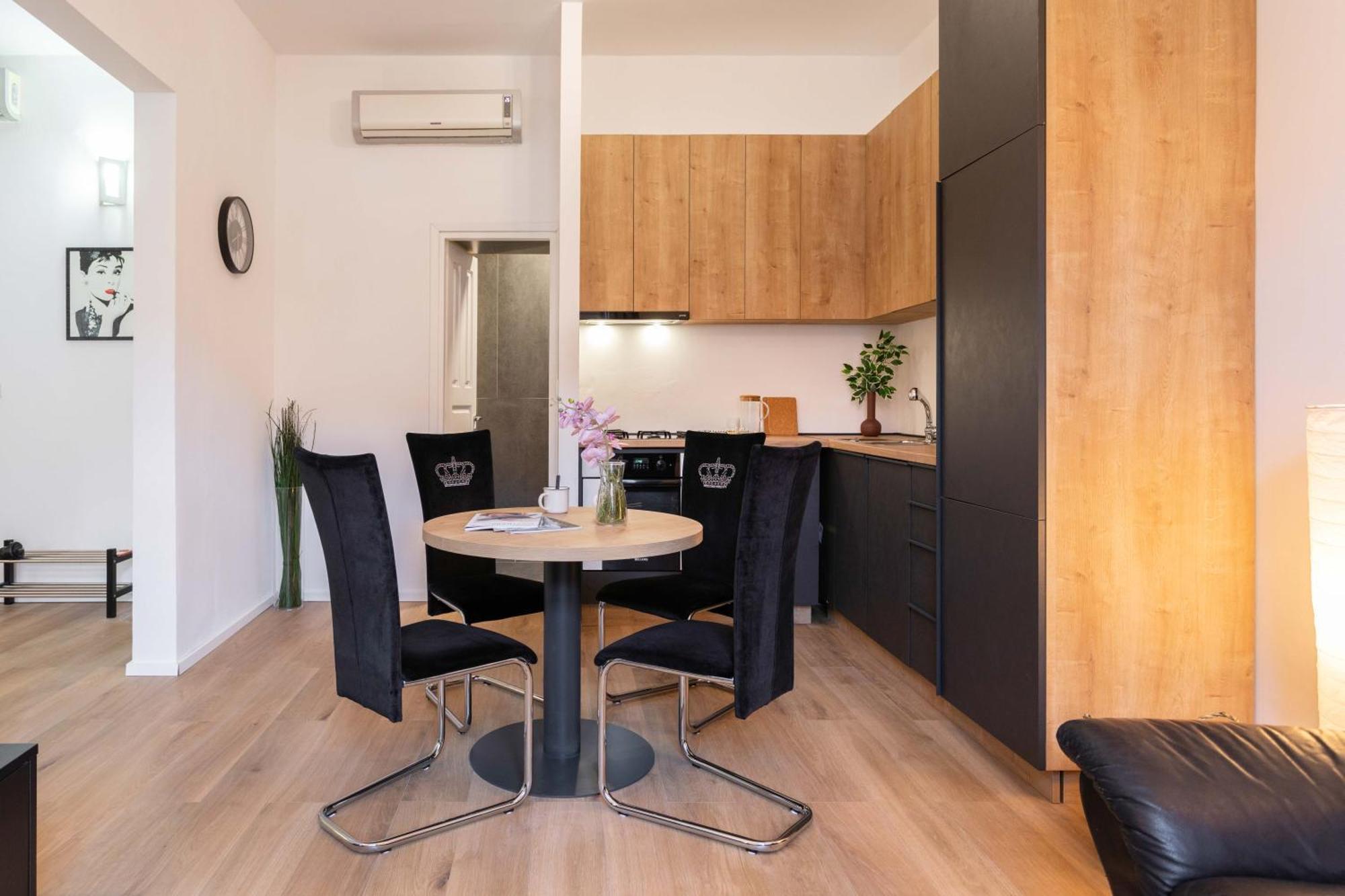 Design And Modern Apartments In Heart Of Zagreb Buitenkant foto